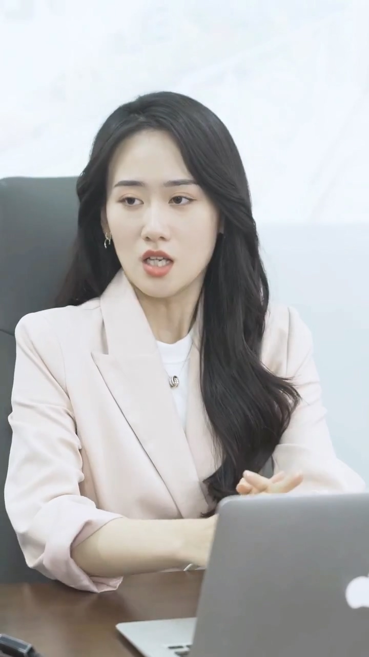 妖孽保安混花都 第01集