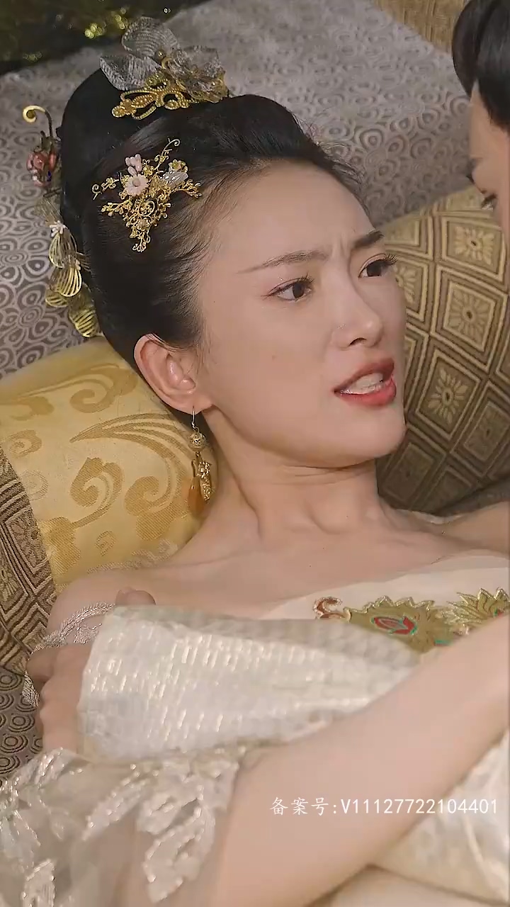 醉卧美人膝醒掌天下权 第01集